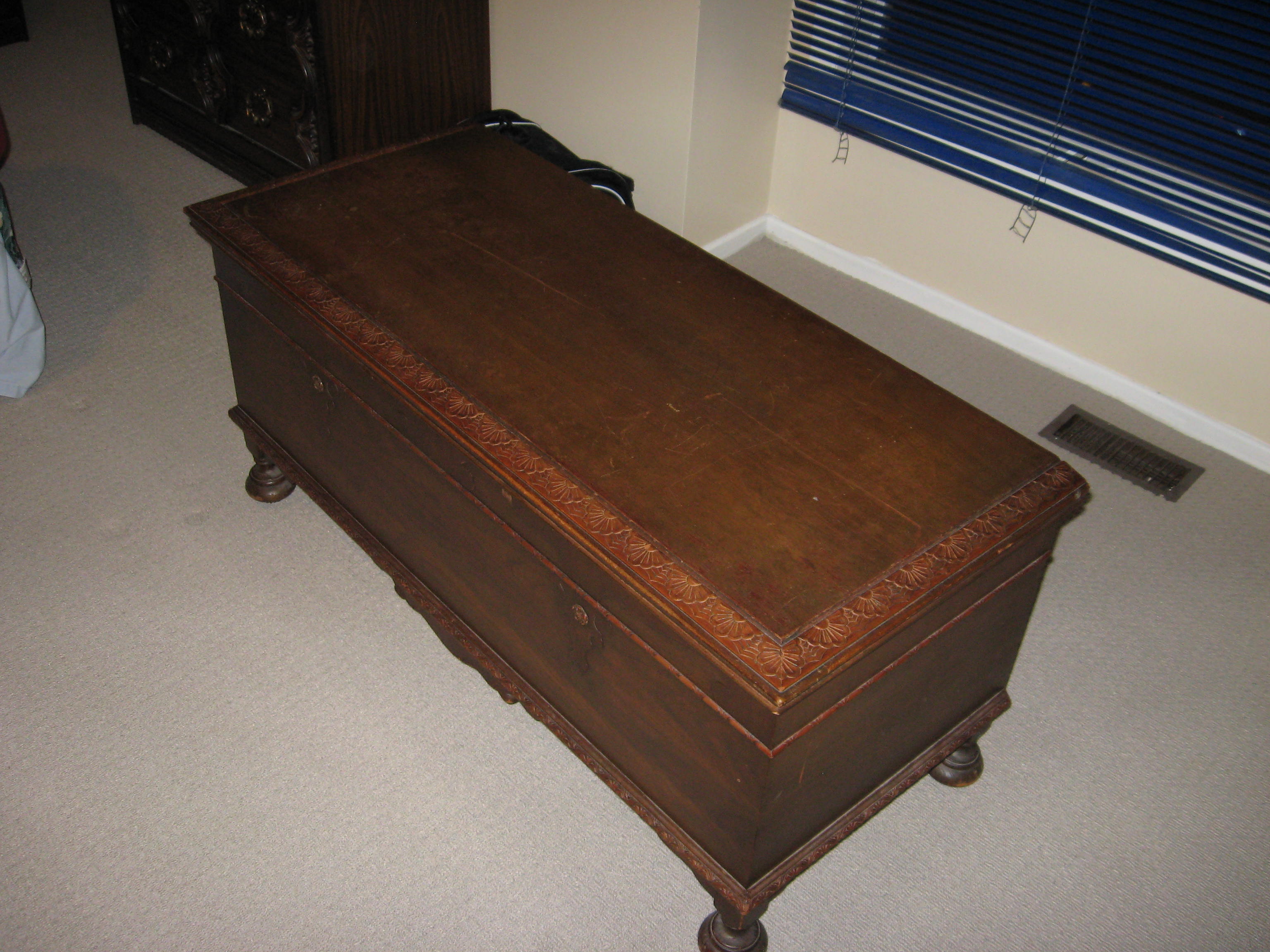 The Lane Cedar Chest \AromaTite Top InstAppraisal